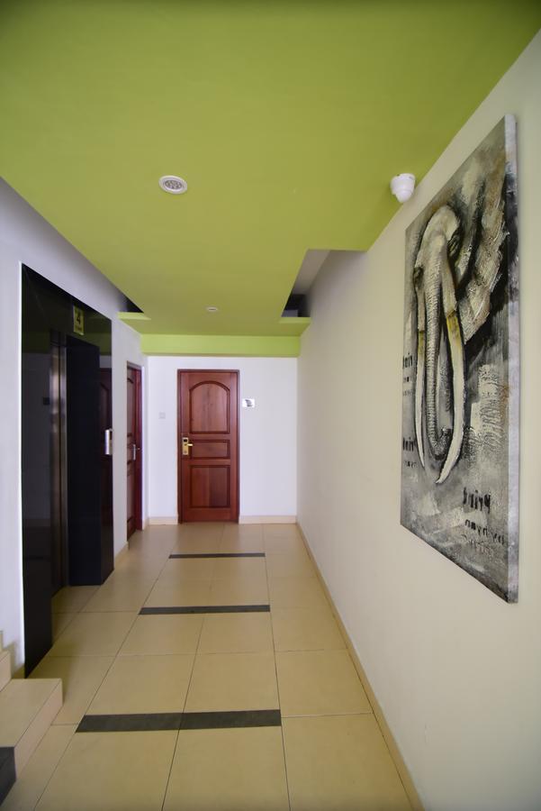 Thilhara Days Inn Kolombo Bagian luar foto