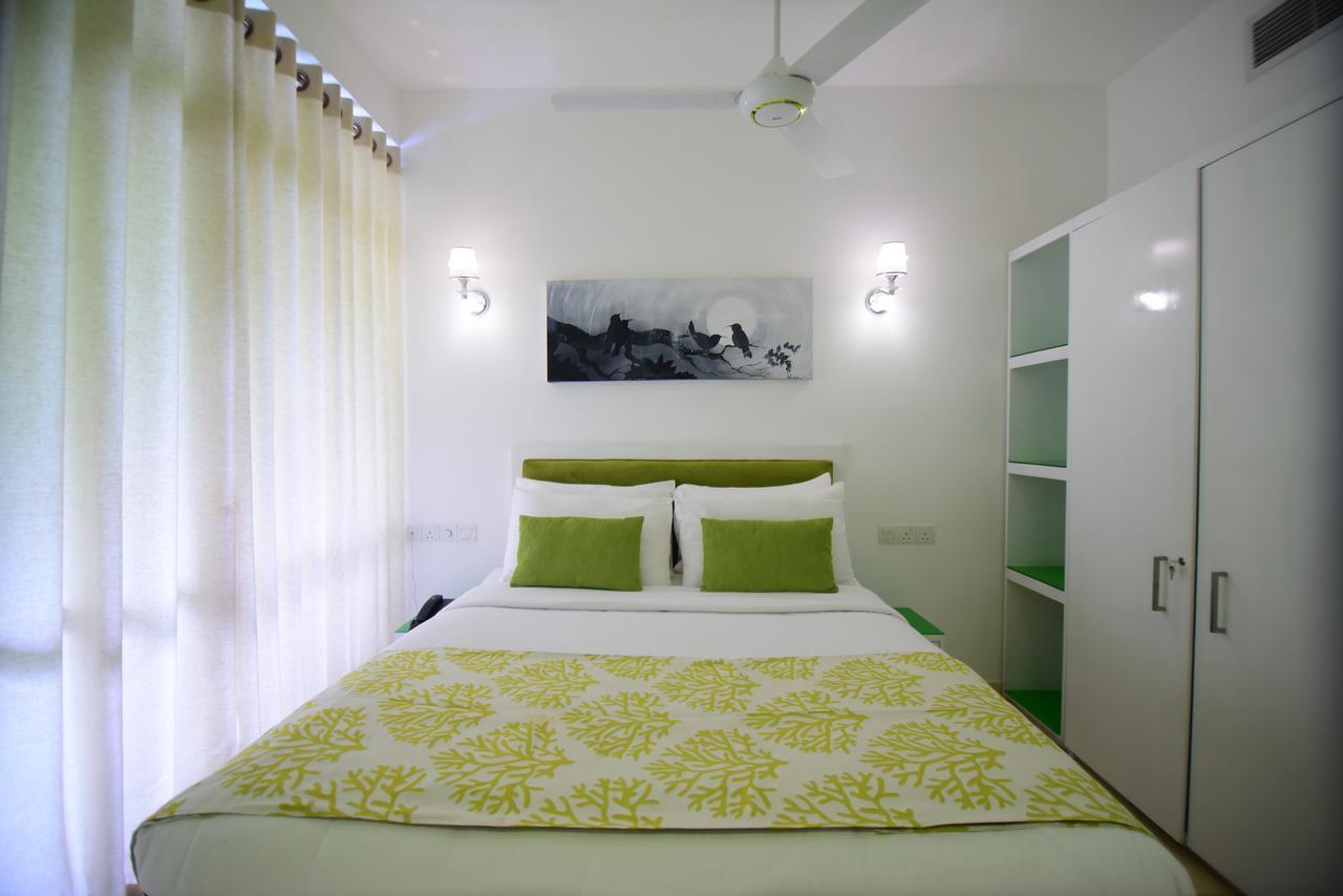 Thilhara Days Inn Kolombo Bagian luar foto