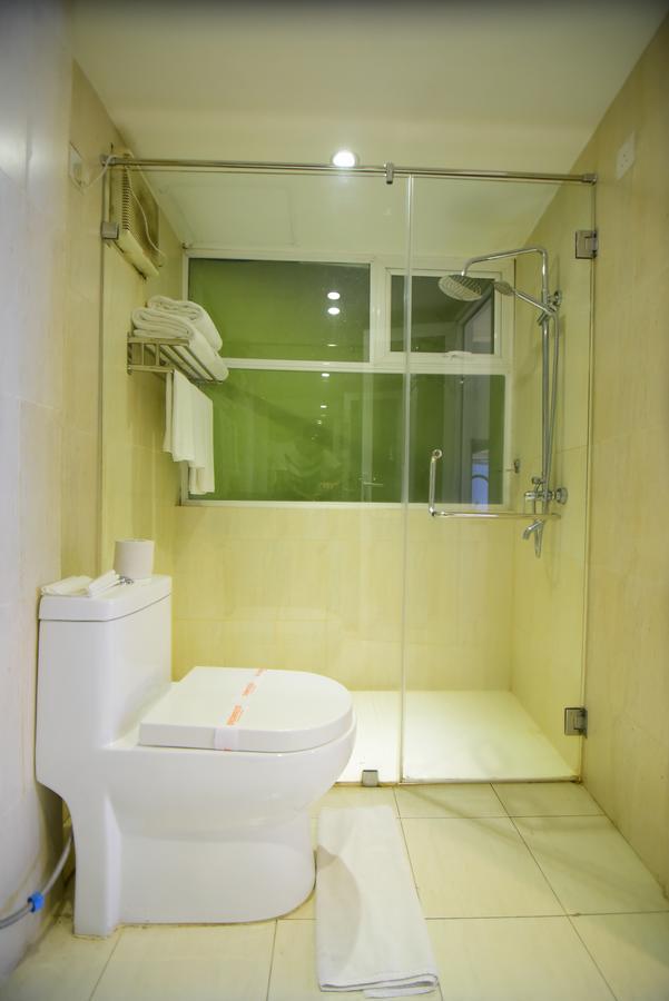 Thilhara Days Inn Kolombo Bagian luar foto