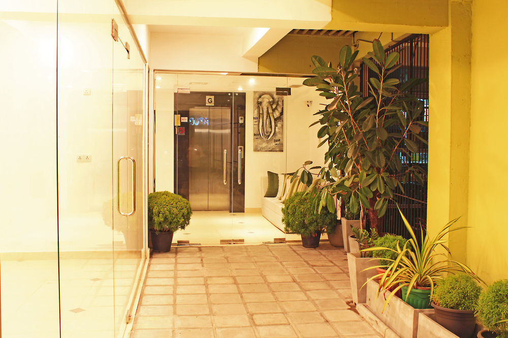Thilhara Days Inn Kolombo Bagian luar foto