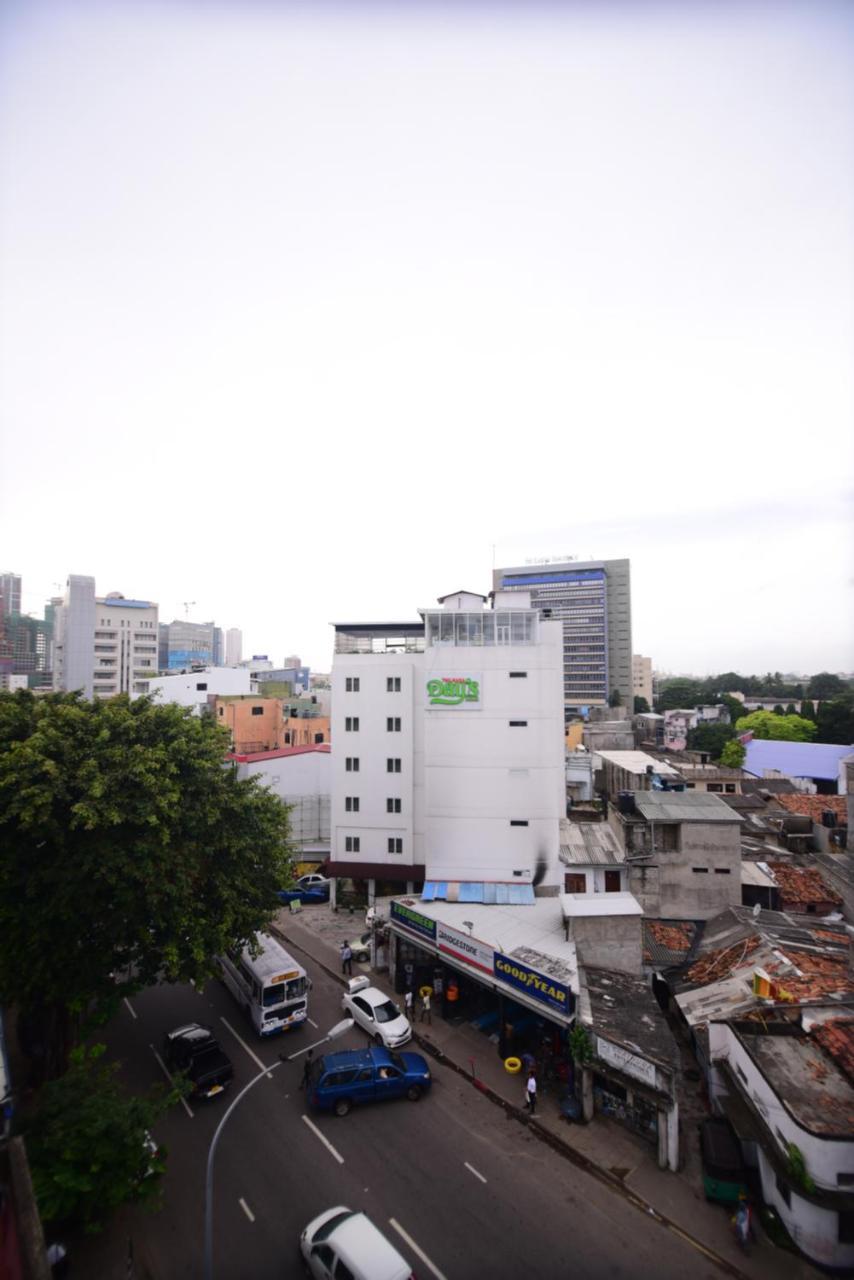 Thilhara Days Inn Kolombo Bagian luar foto